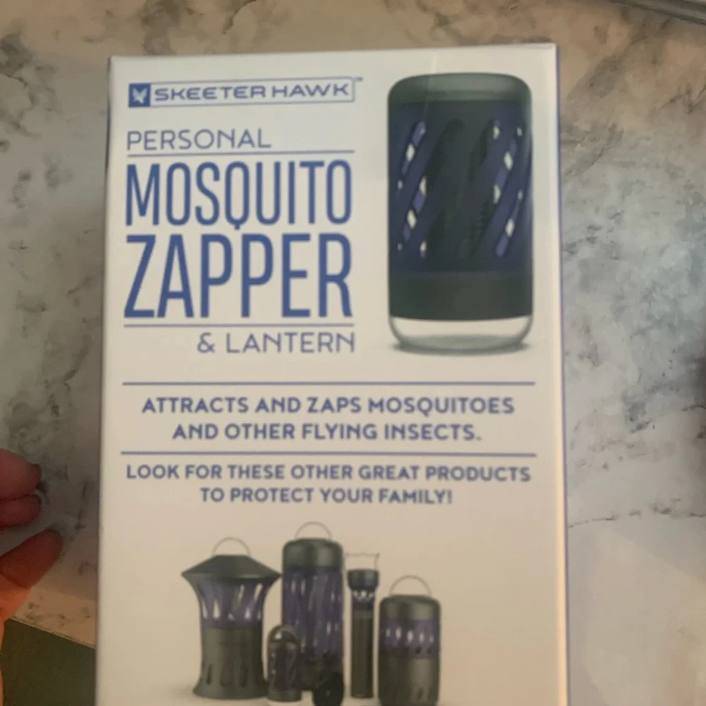 NIB MOSQUITO ZAPPER LANTERN USB CHARGING